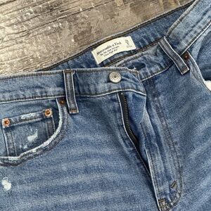 Abercrombie & Fitch Men's Slim Jeans in Denim Blue